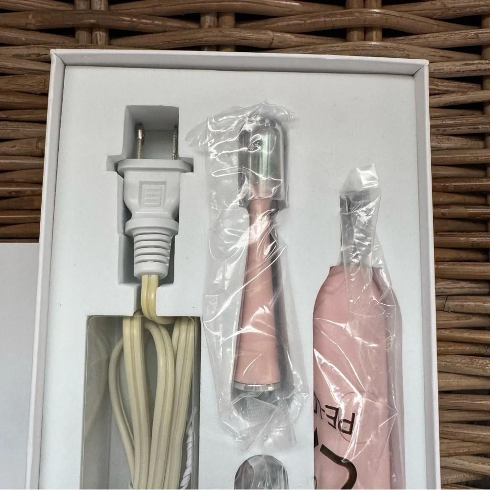 Smile IQ Pro Series Brush New in Box Pink Sonic Power Toothbrush